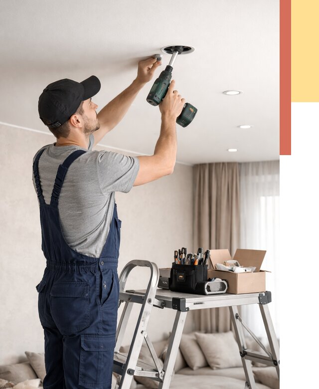 Установка и монтаж точечных светильников в натяжной потолок в Раменском от 1825 руб. | ОТДЕЛОЧНИК-Рмн